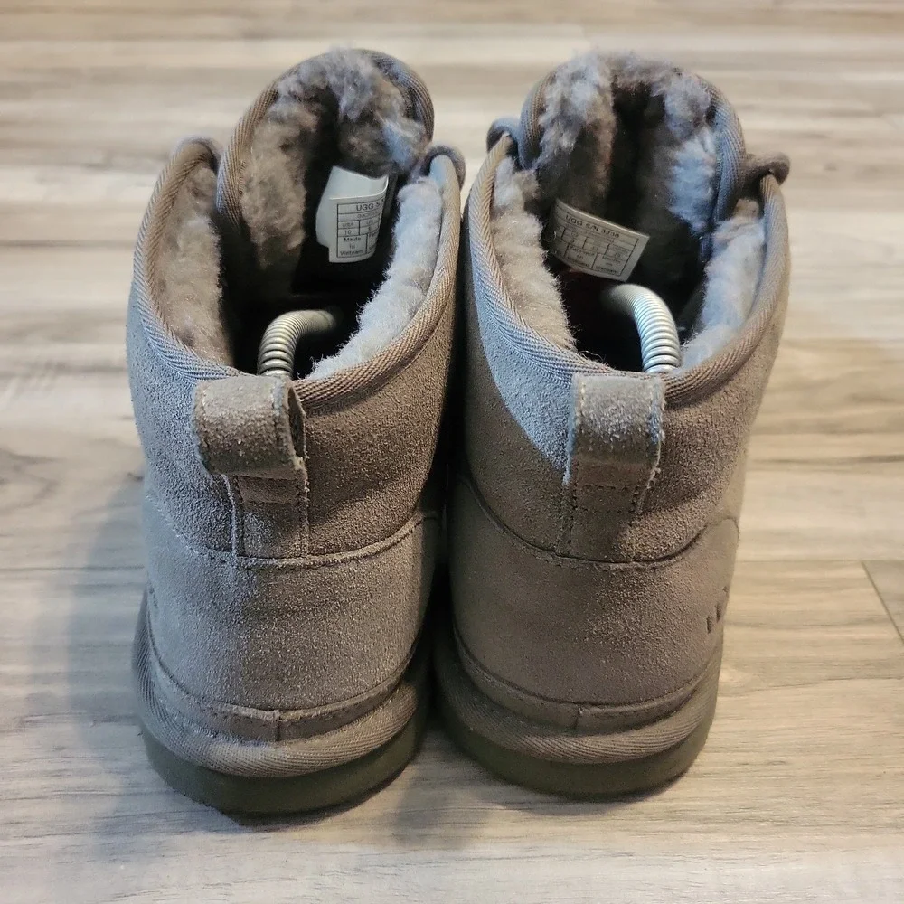 Ugg Neumel Mens Size 10 Gray Suede Fur Lined Ankle Chukka Boots #3236
